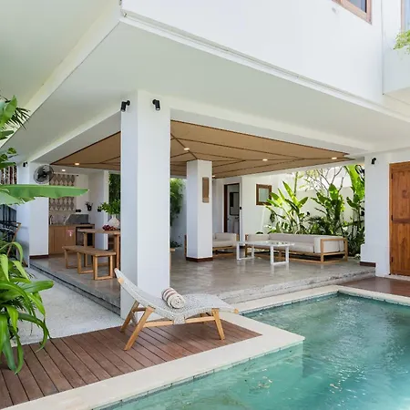 Treetop 3 - Panoramic 3 Storey Villa, 3 Mins To Bingin Beach