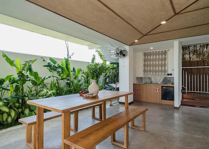 Treetop 3 - Panoramic 3 Storey Villa, 3 Mins To Bingin Villa *