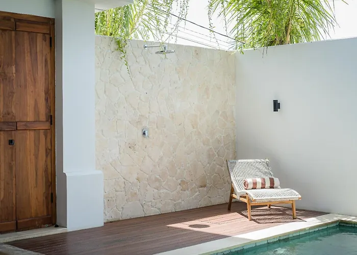 Treetop 3 - Panoramic 3 Storey Villa, 3 Mins To Bingin *